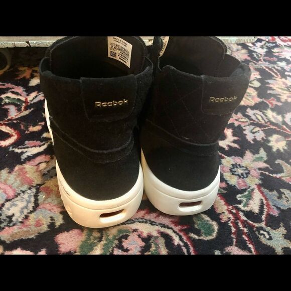 Like new Reebok ortholite in size 9 - Picture 3 of 4